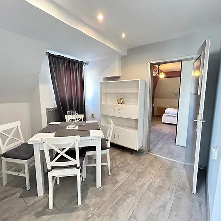 River Nest Lejlighed *