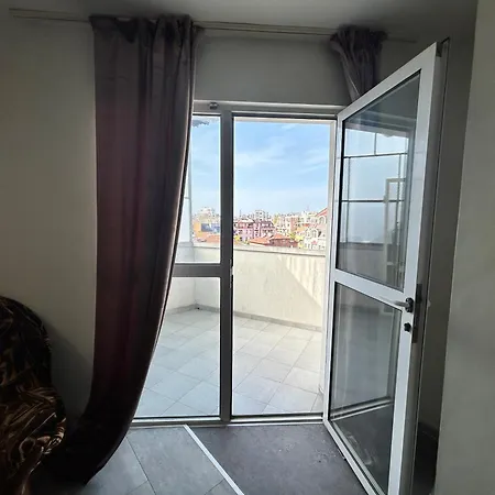 River Nest Lejlighed *